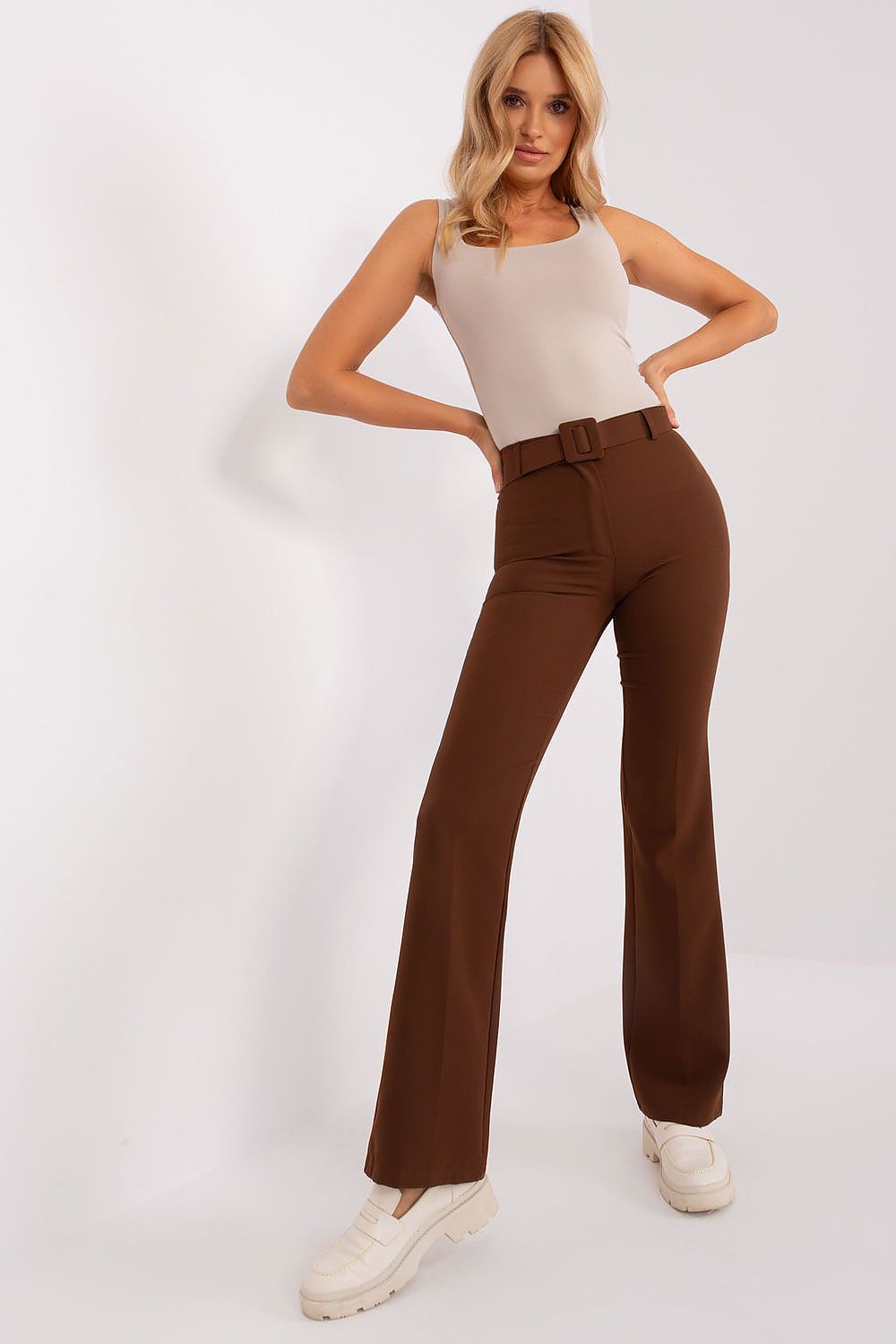  Pantaloni de damă model 187462 Italy Moda 
