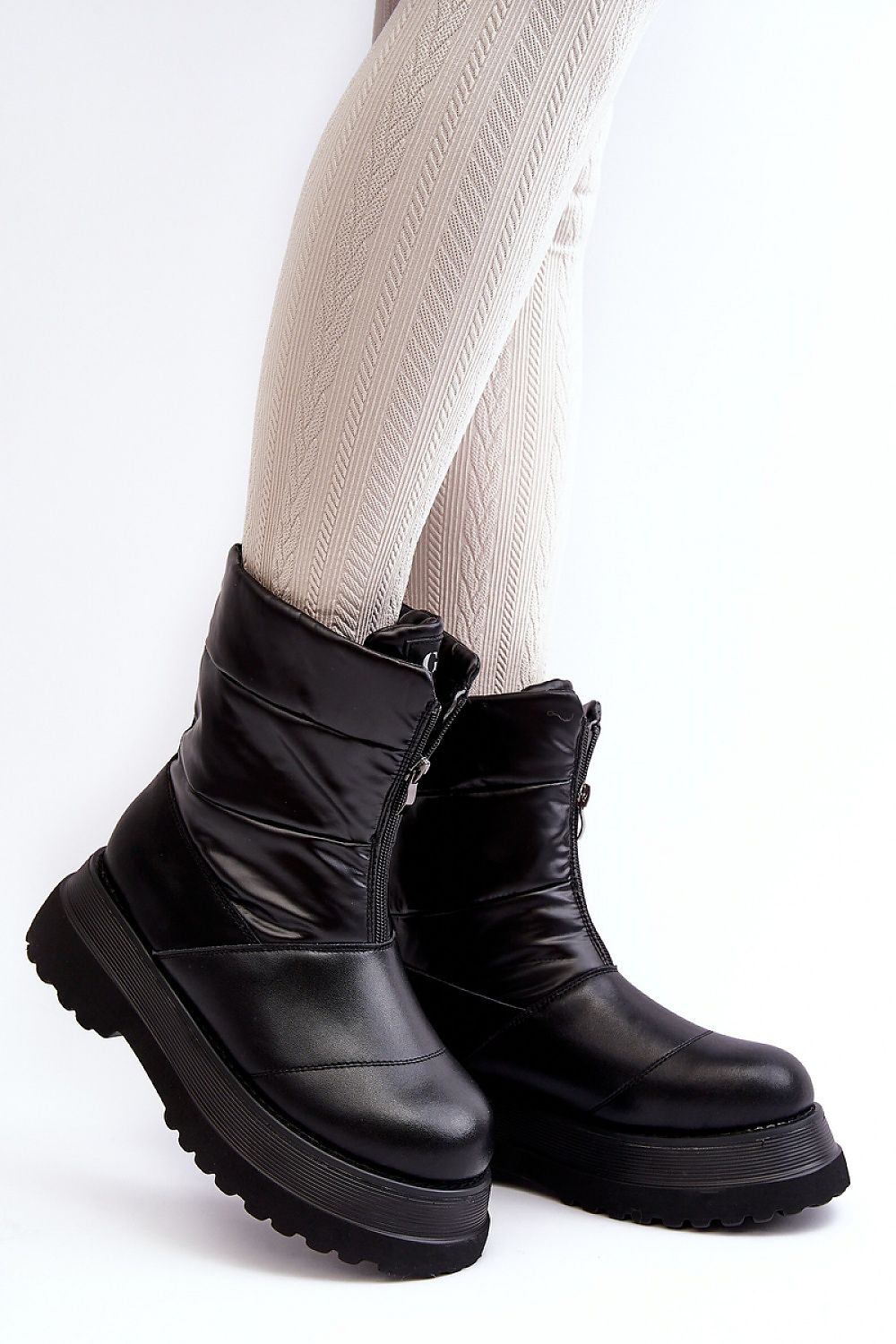  Moon boots model 188596 Step in style 