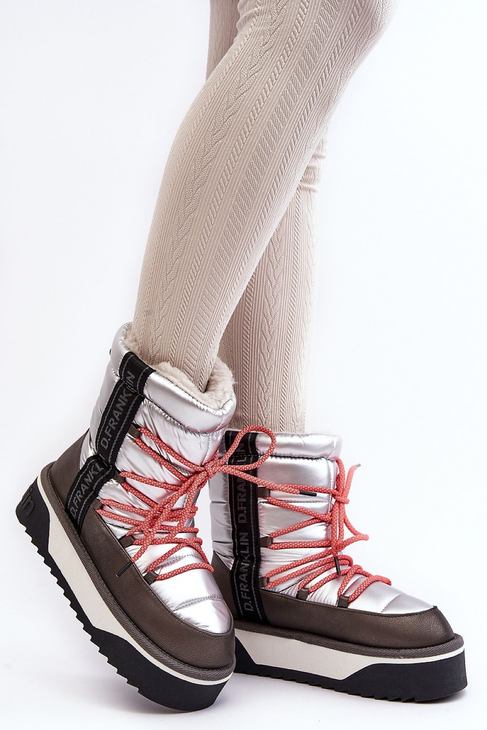  Moon boots model 188638 Step in style 