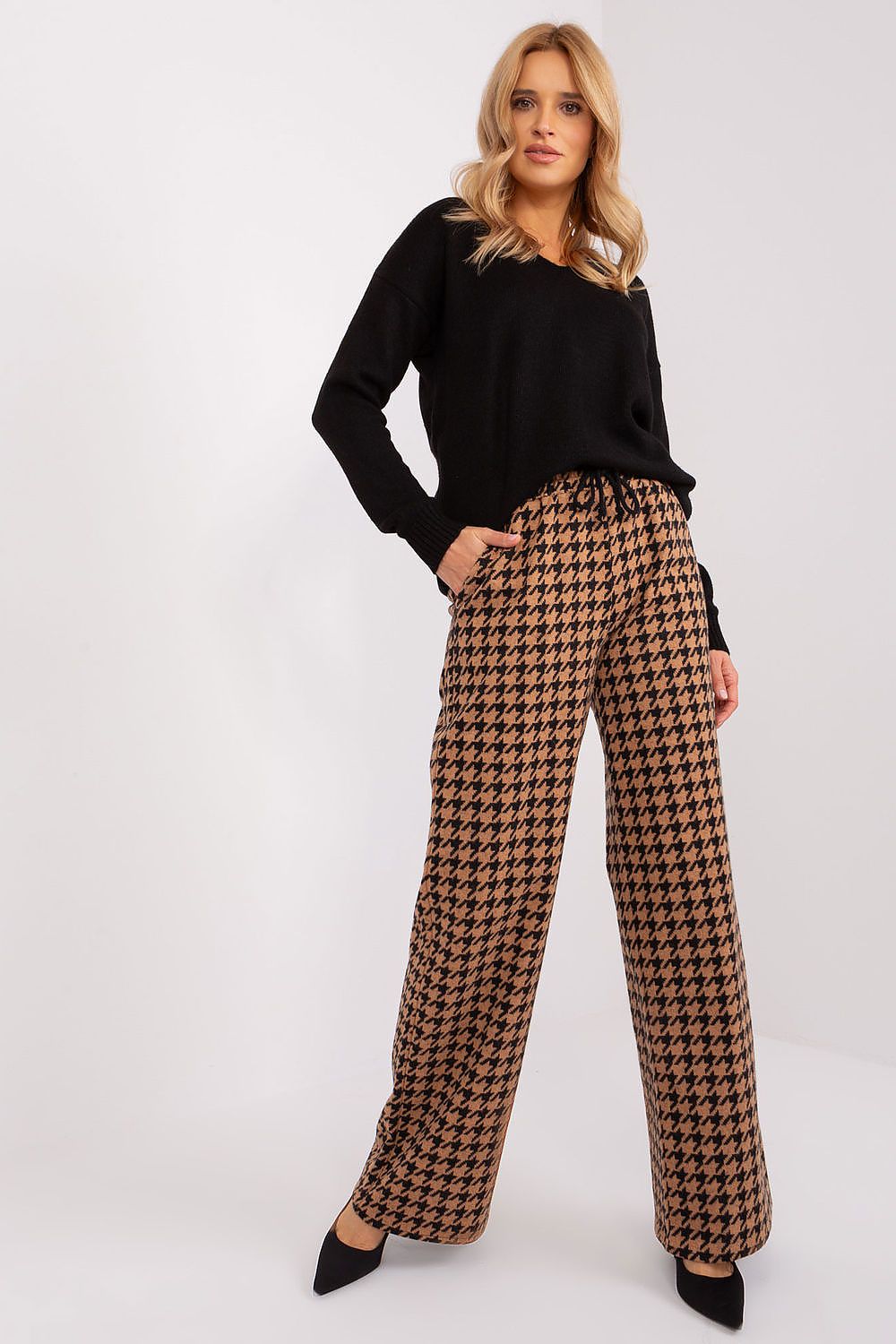  Pantaloni de damă model 188810 Lakerta 
