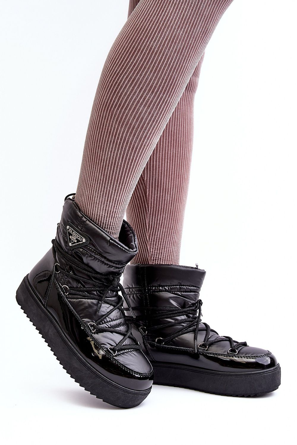  Moon boots model 189414 Step in style 