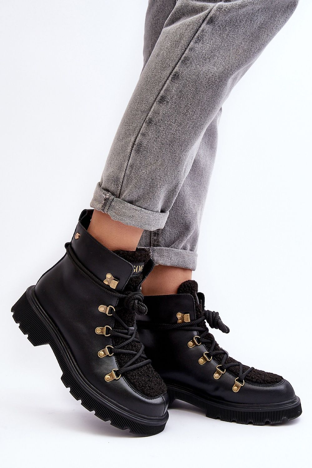  Bocanci model 190716 Step in style 