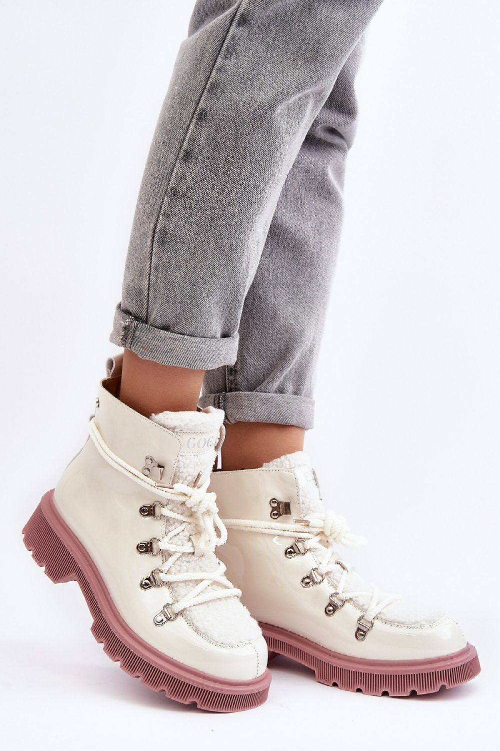  Bocanci model 190717 Step in style 