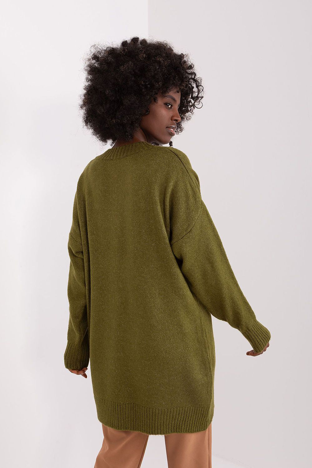  Pulover model 190755 Badu 