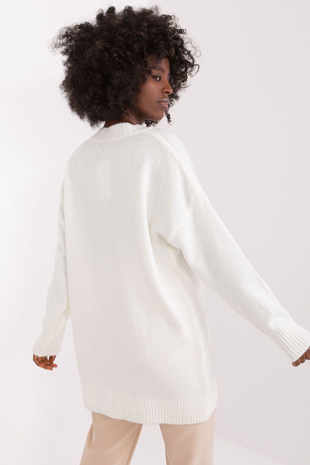  Pulover model 190759 Badu 