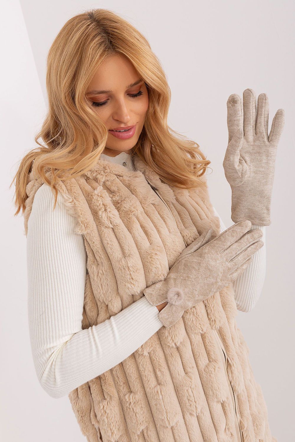  Mănuşi model 190793 AT 