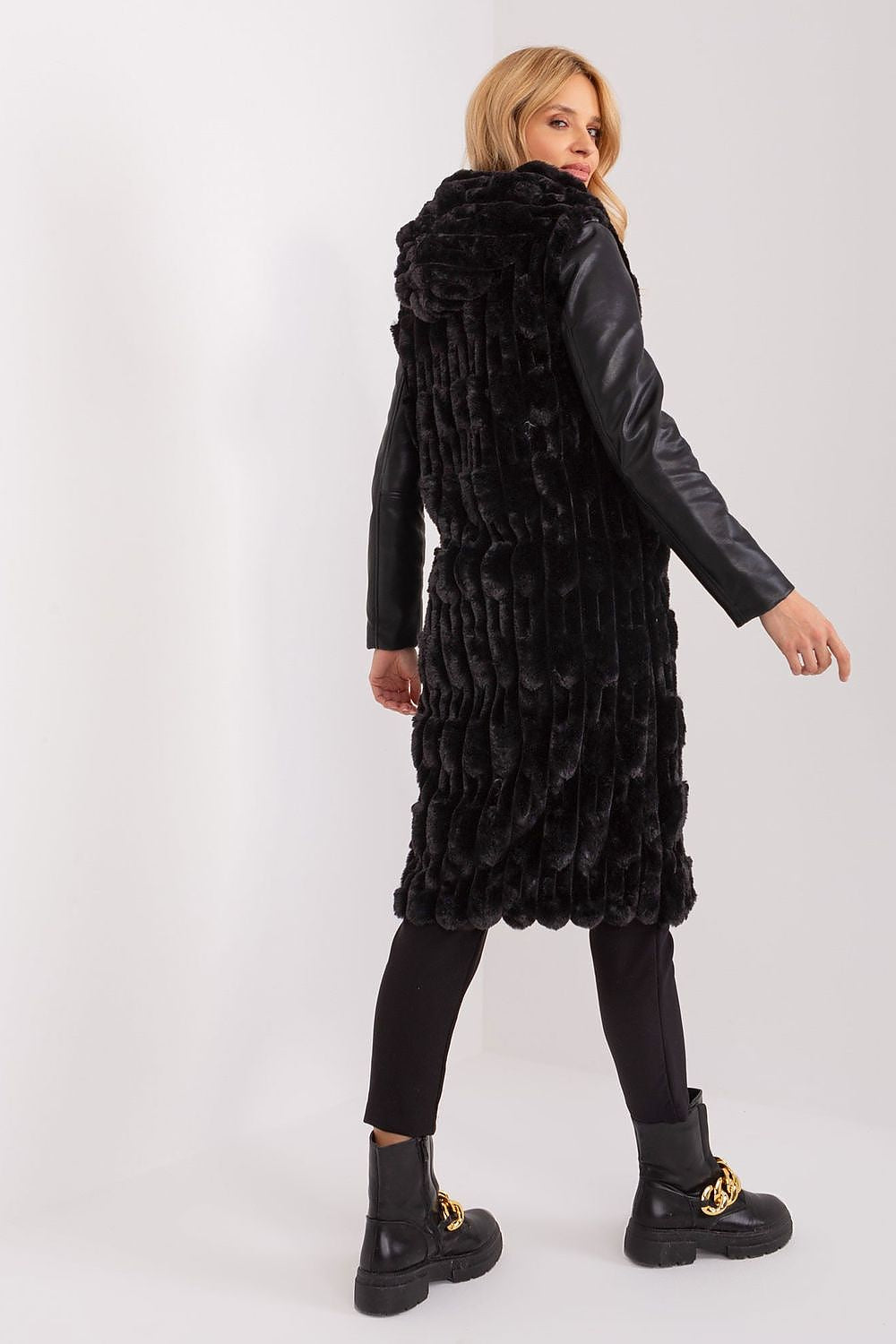  Vestă model 190866 AT 