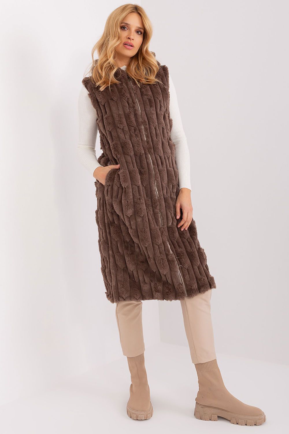  Vestă model 190868 AT 
