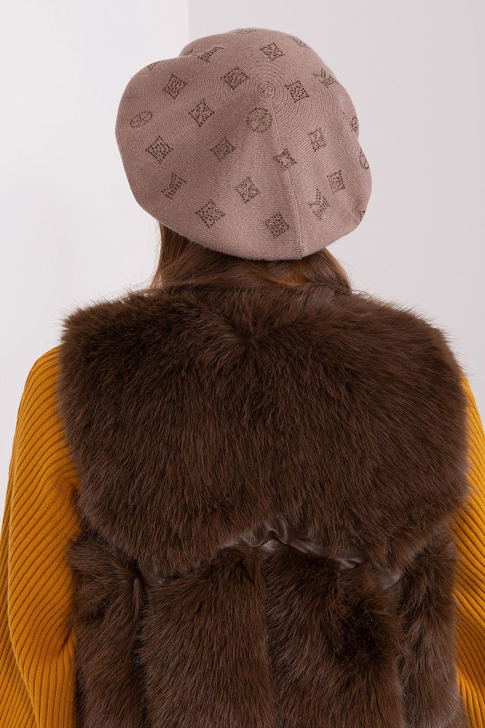  Beretă model 191124 AT 