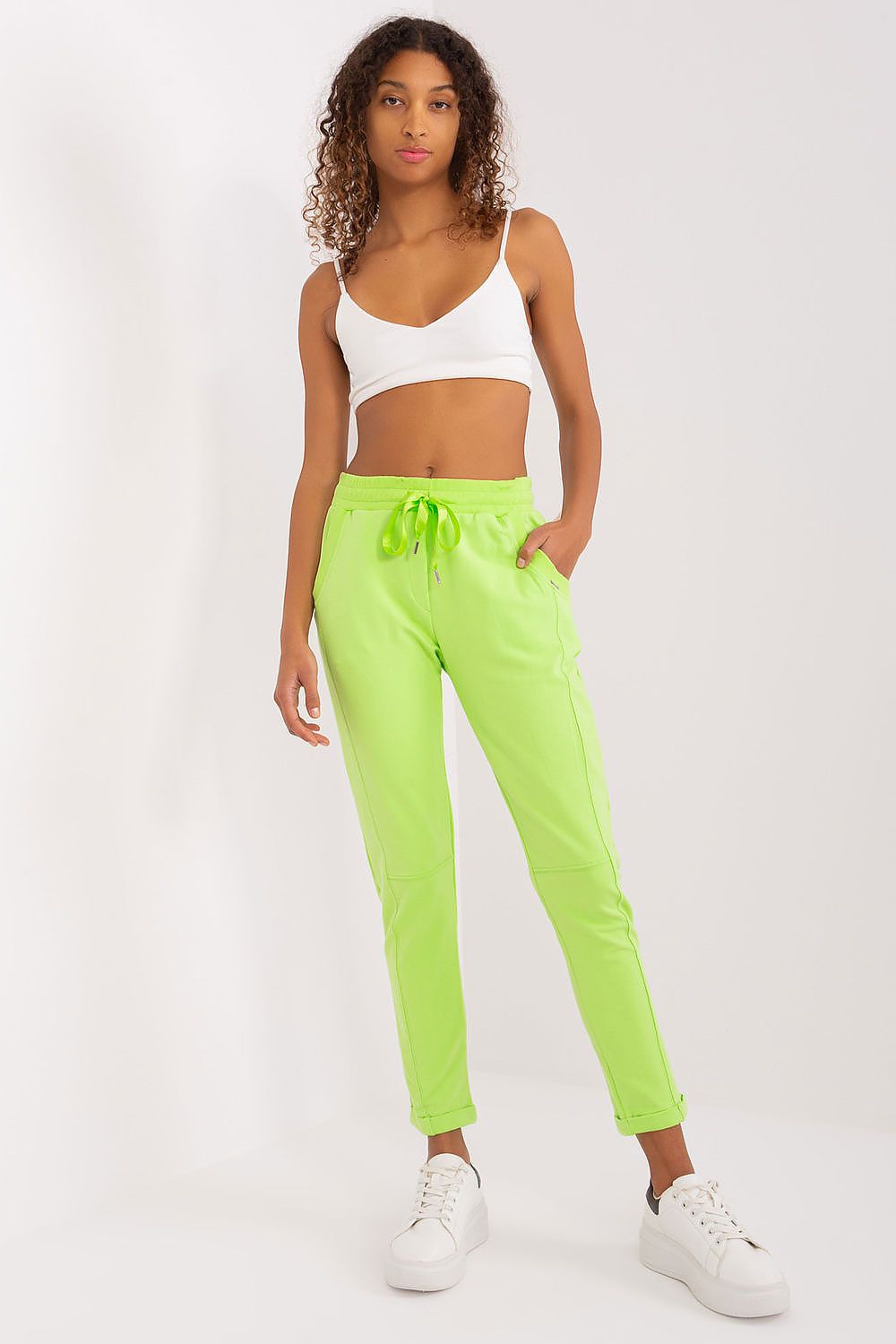  Pantaloni de trening model 191222 Relevance 