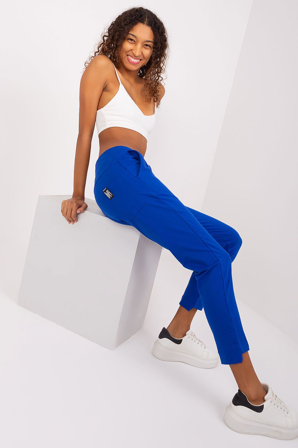  Pantaloni de trening model 191226 Relevance 