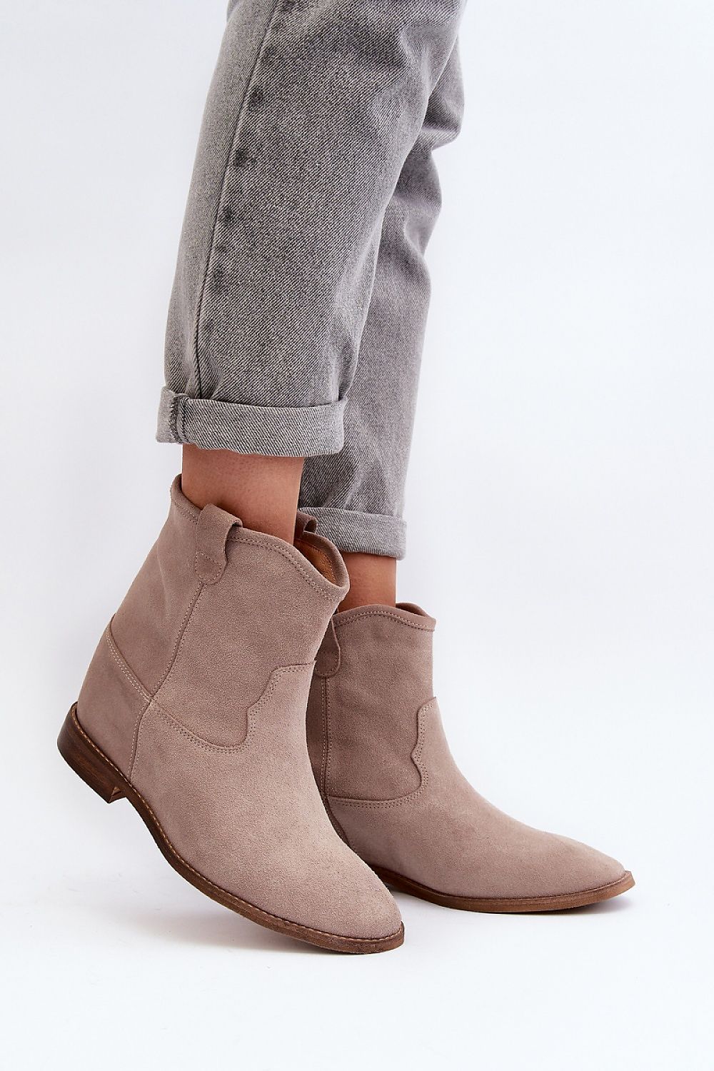  Botine model 191853 Step in style 