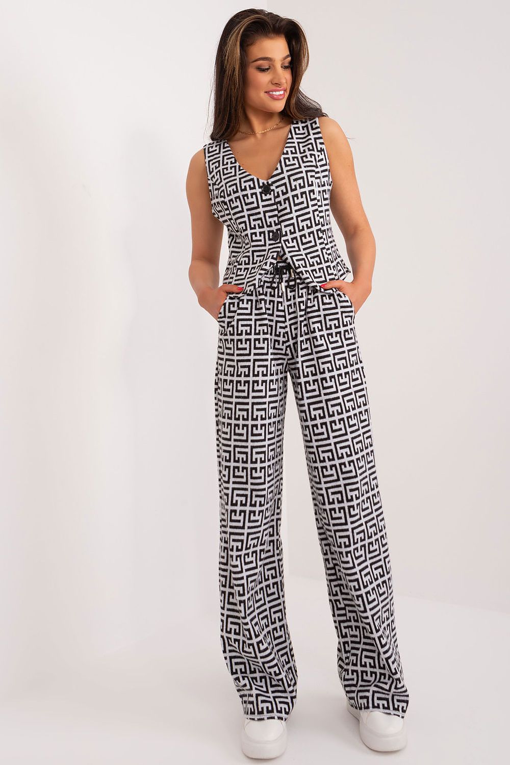  Pantaloni de damă model 192508 Lakerta 