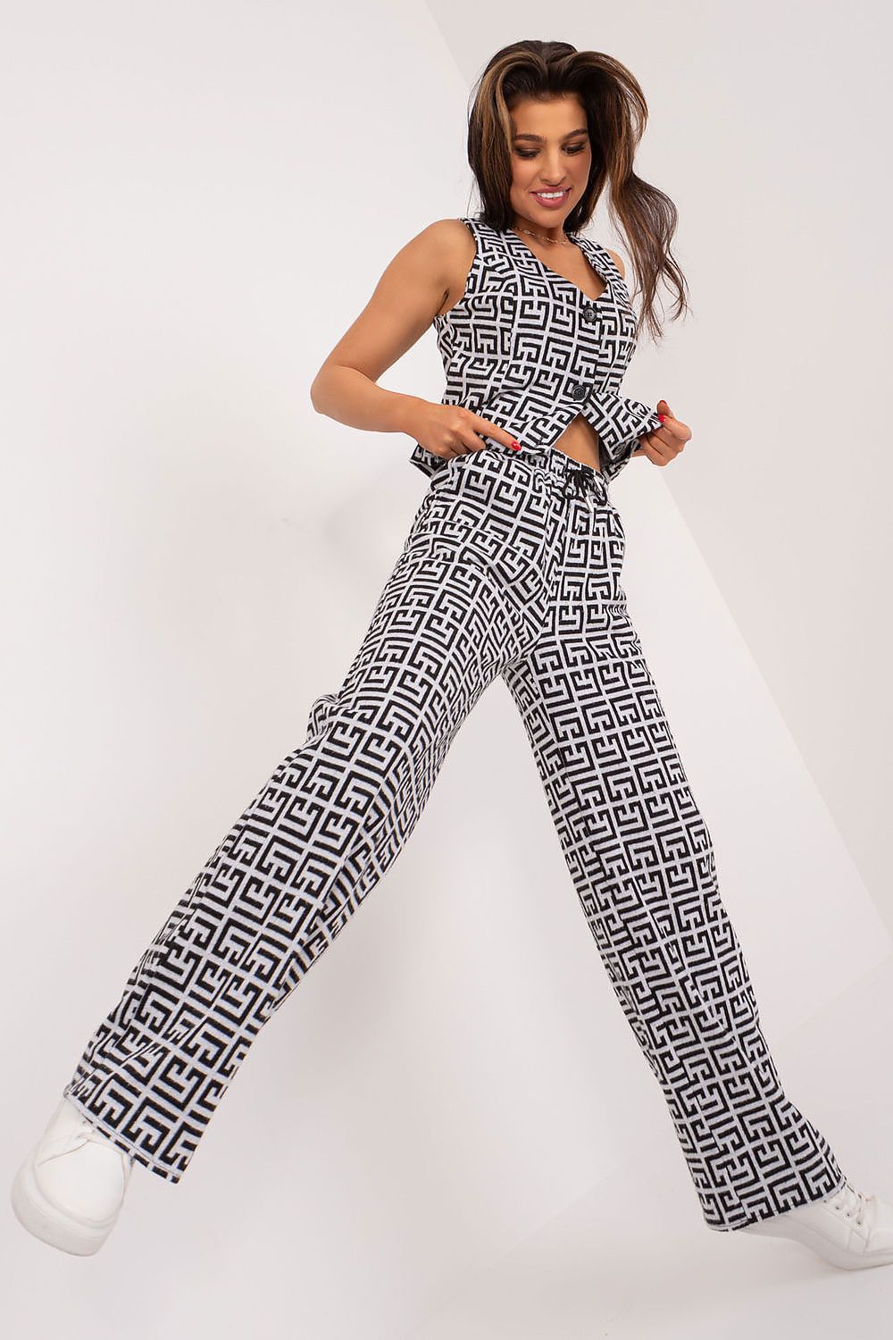 Pantaloni de damă model 192508 Lakerta 