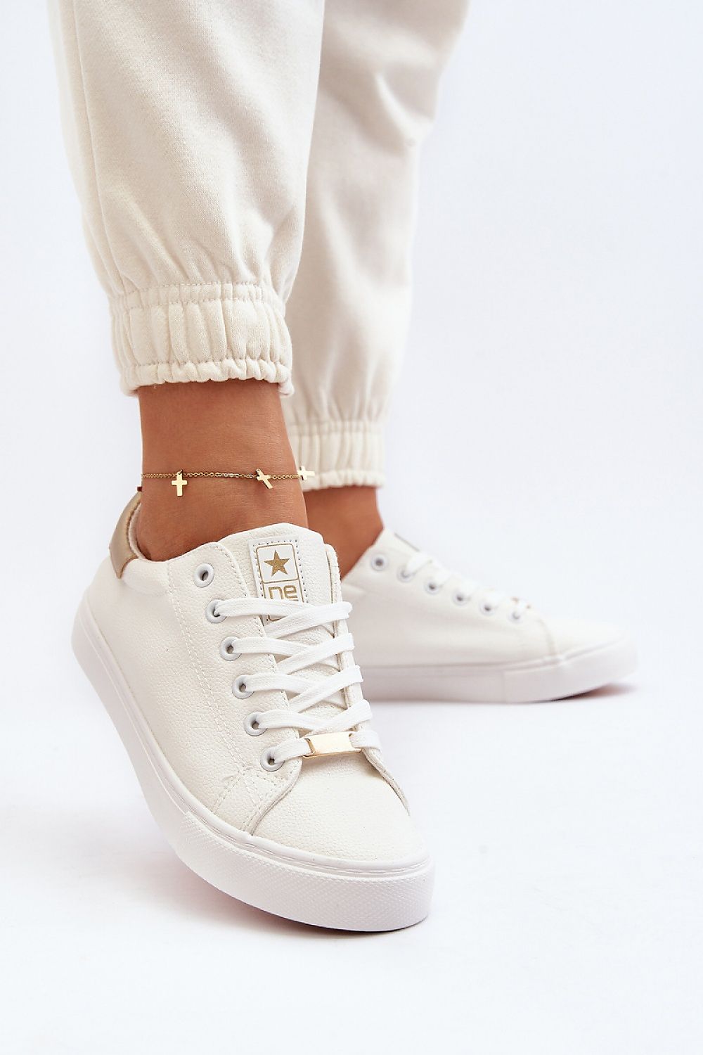  Tenişi model 193538 Step in style 