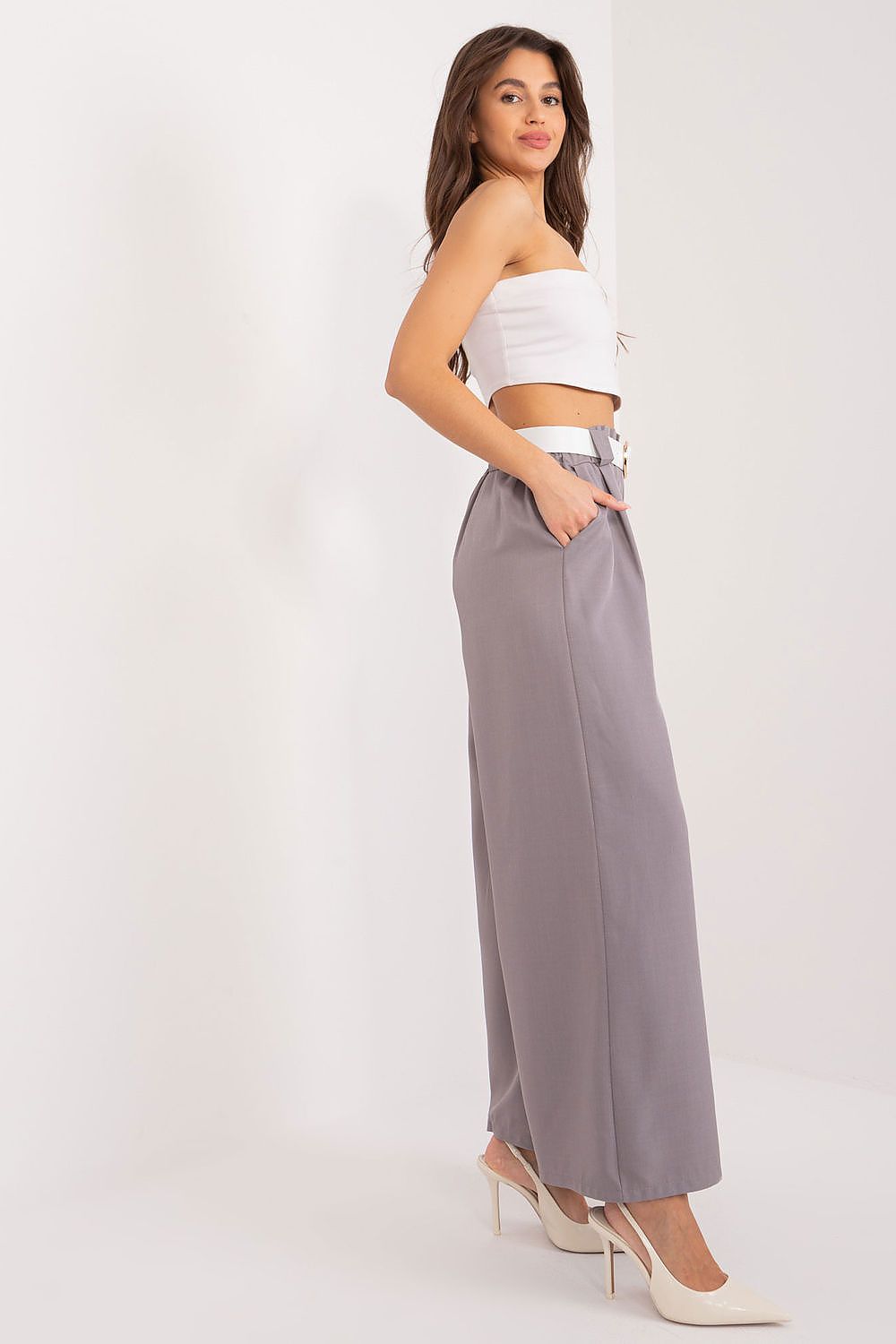  Pantaloni de damă model 195318 Italy Moda 