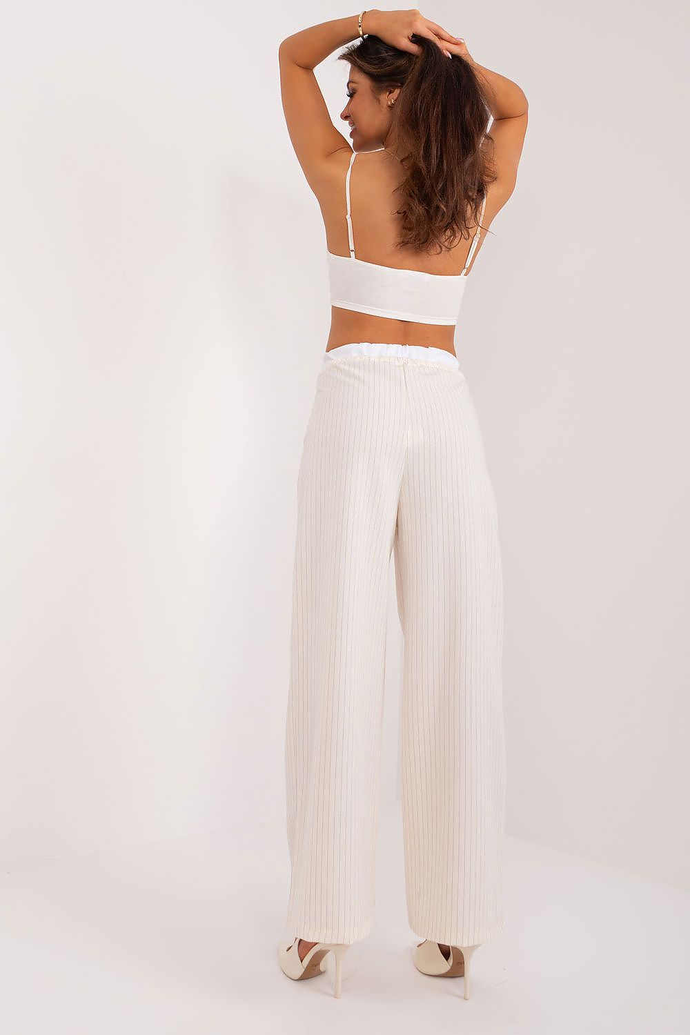  Pantaloni de damă model 196168 Italy Moda 