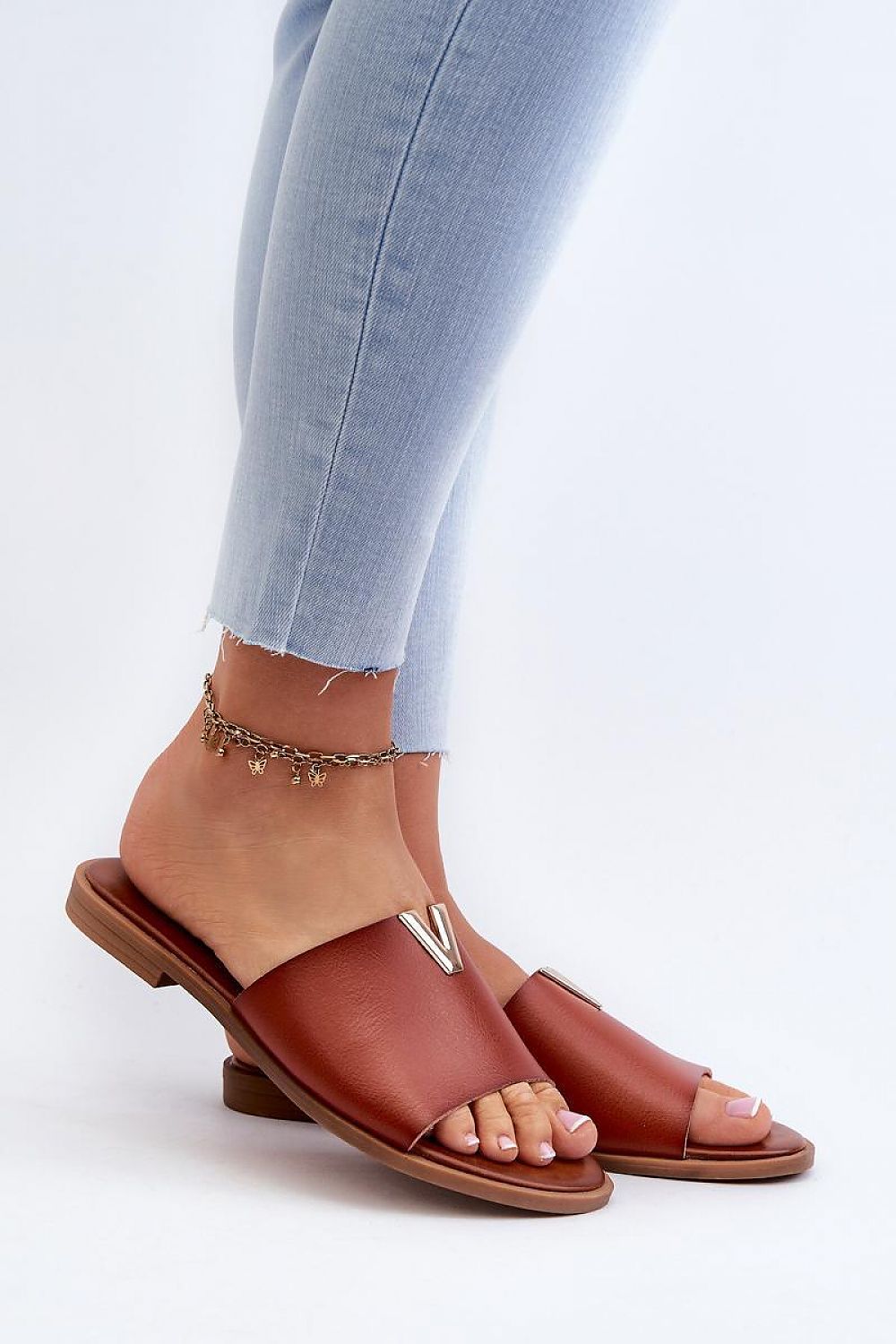  Şlapi model 196343 Step in style 