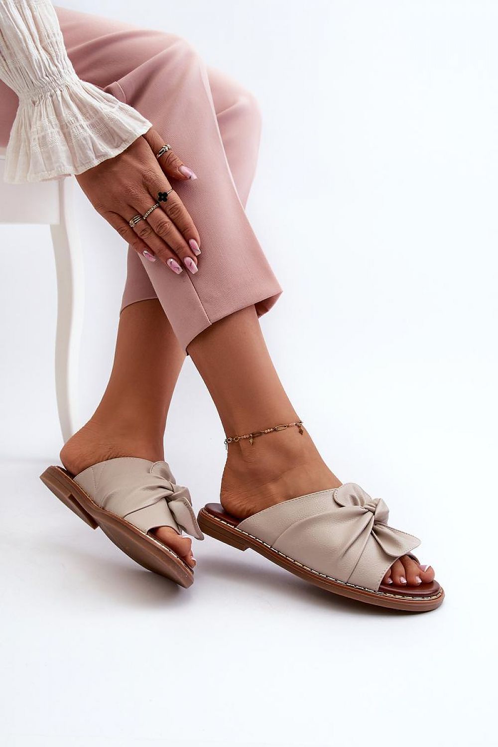  Şlapi model 196426 Step in style 