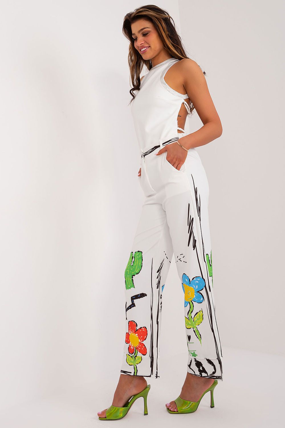  Pantaloni de damă model 196578 Italy Moda 