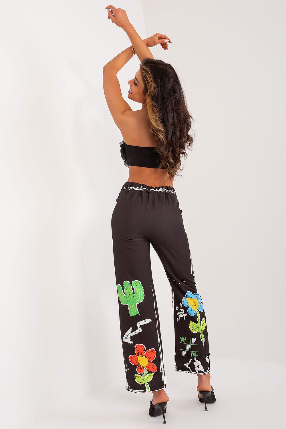  Pantaloni de damă model 196579 Italy Moda 