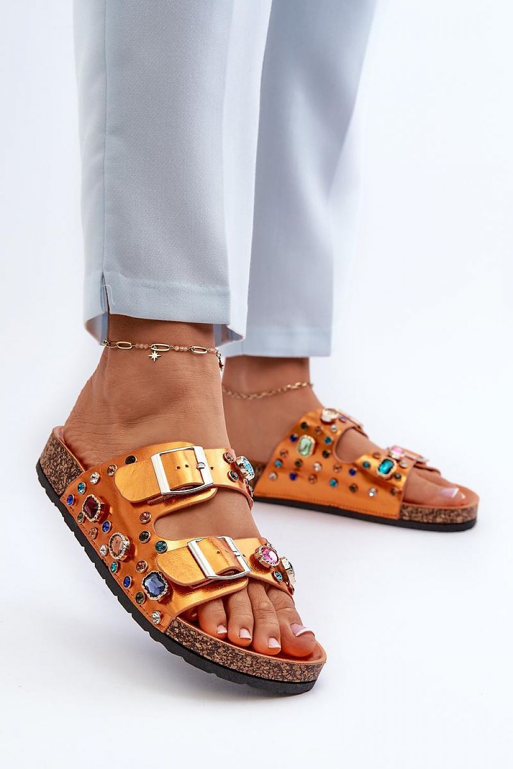  Şlapi model 196948 Step in style 