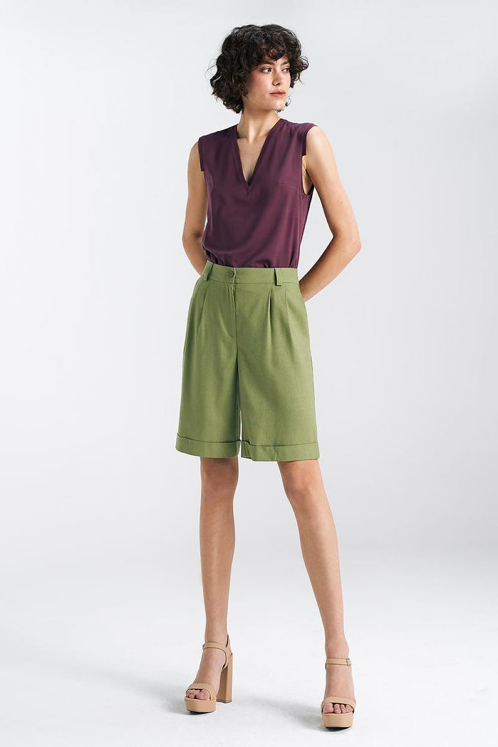  Pantaloni scurţi model 196991 Nife 