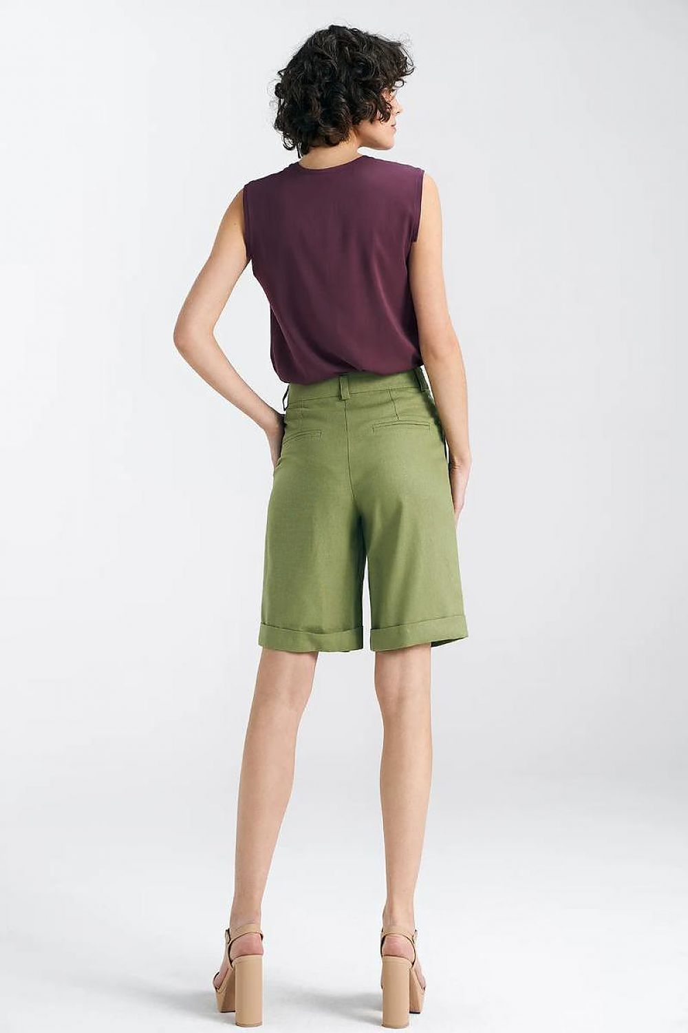 Pantaloni scurţi model 196991 Nife 