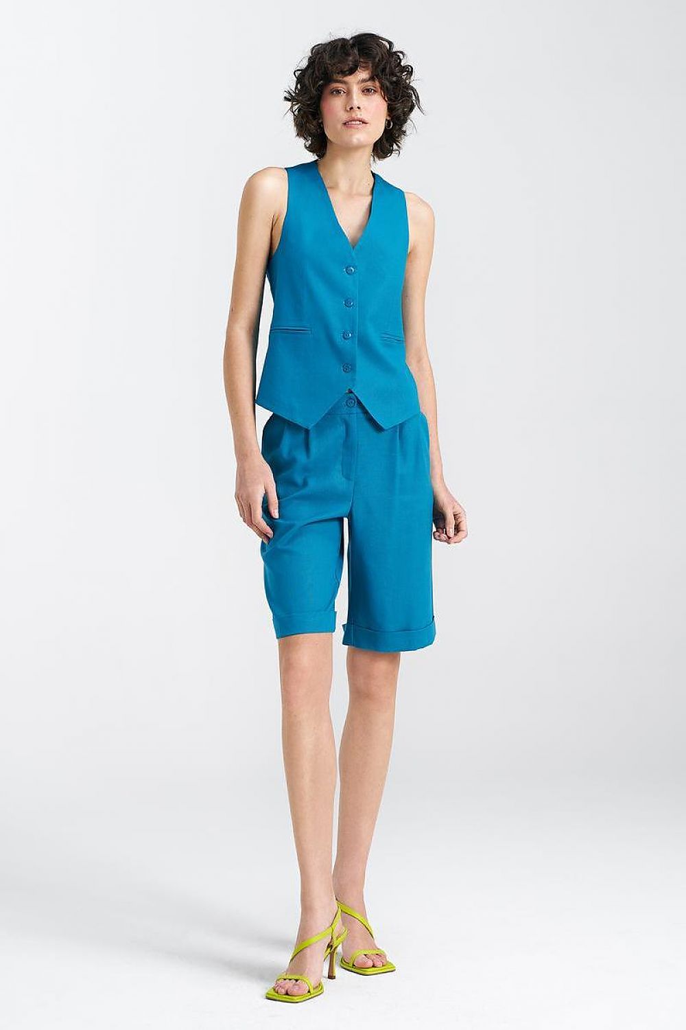  Pantaloni scurţi model 196994 Nife 