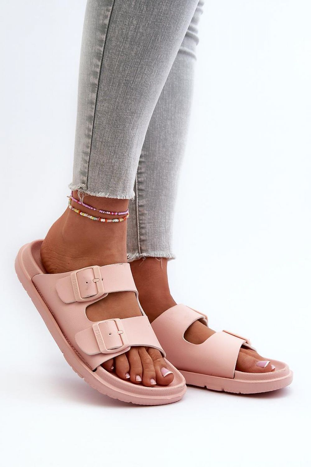 Şlapi model 197414 Step in style 