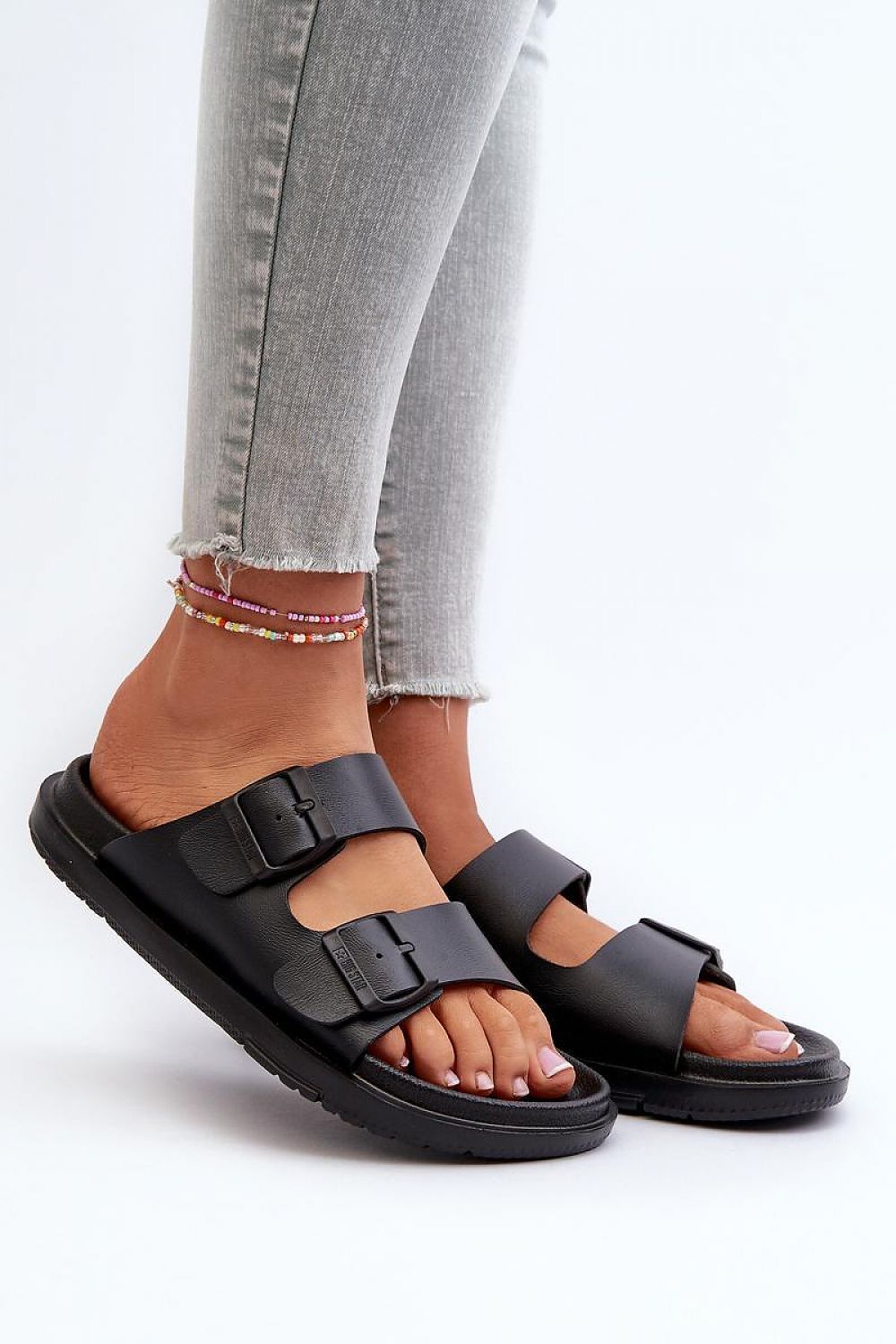  Şlapi model 197417 Step in style 