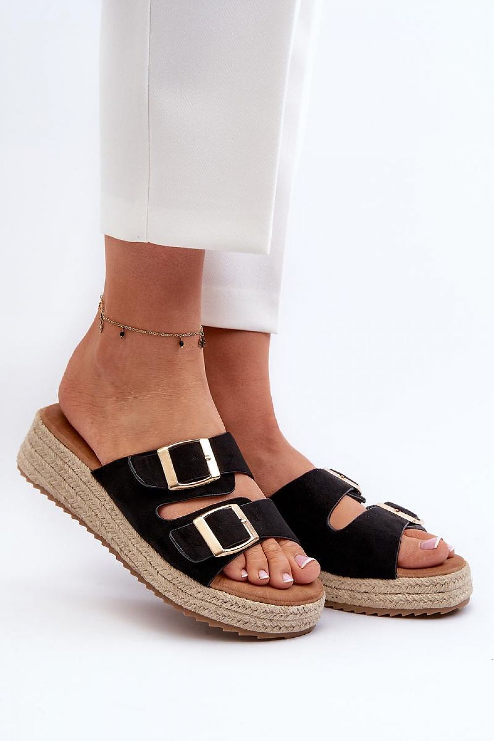  Şlapi model 197421 Step in style 