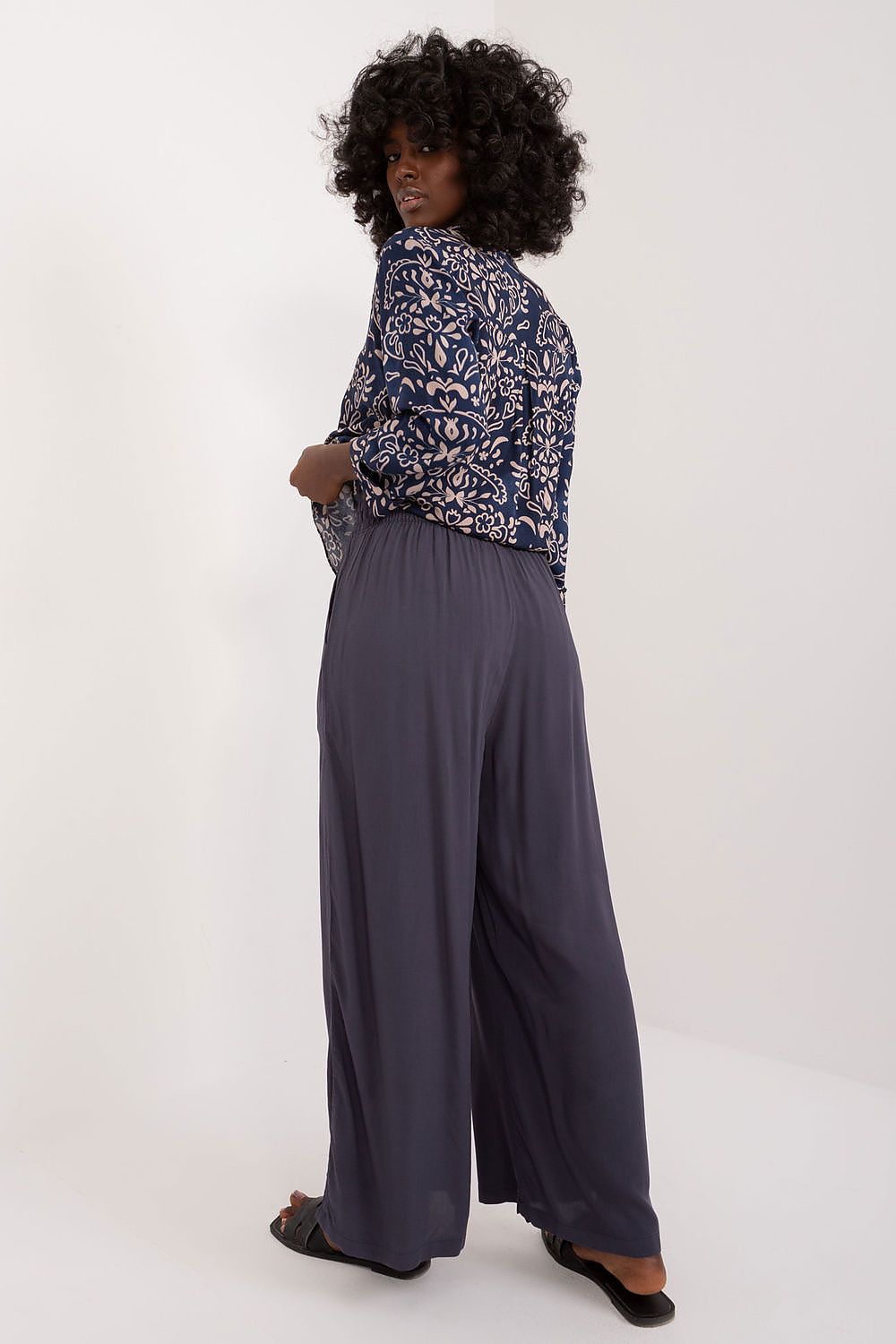  Pantaloni de damă model 197539 Sublevel 