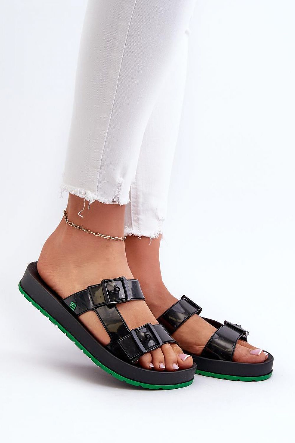  Şlapi model 197653 Step in style 