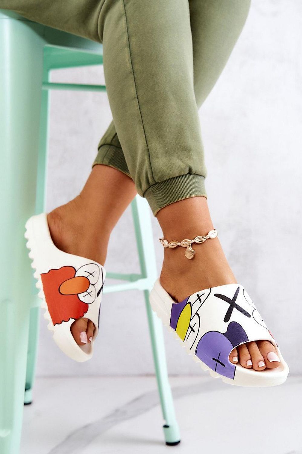  Şlapi model 198170 Step in style 