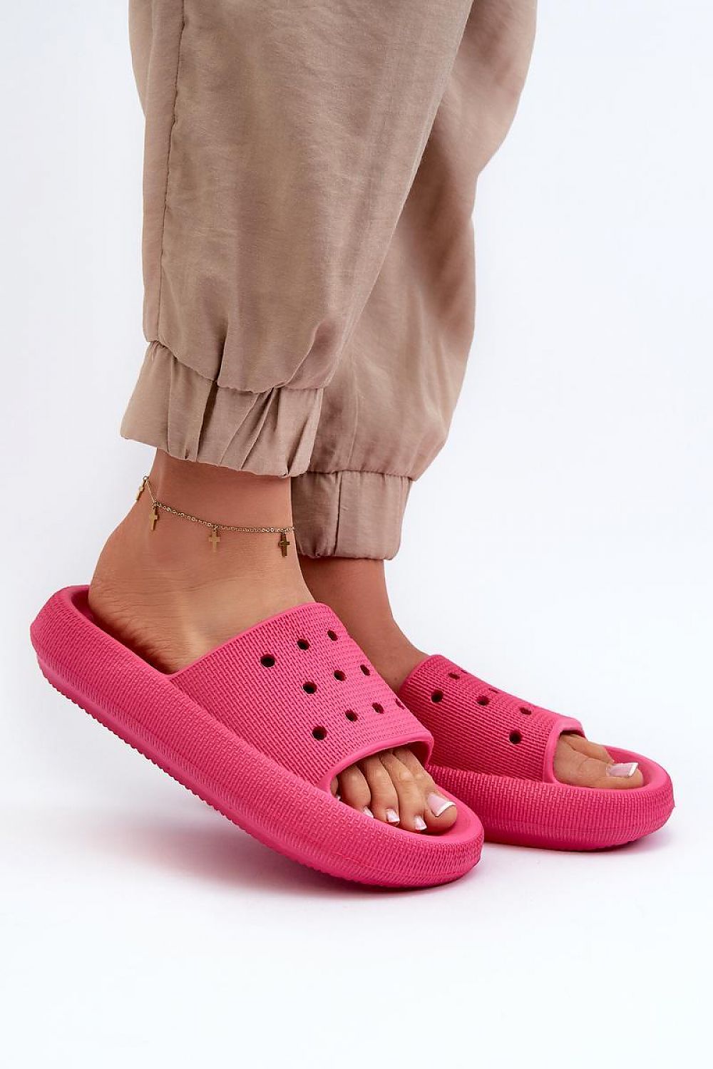  Şlapi model 198175 Step in style 