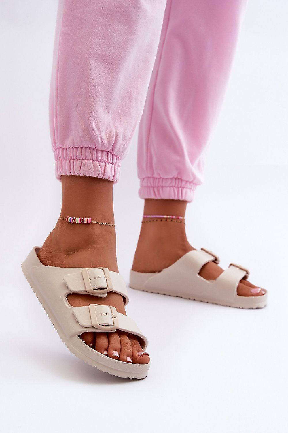  Şlapi model 198275 Step in style 