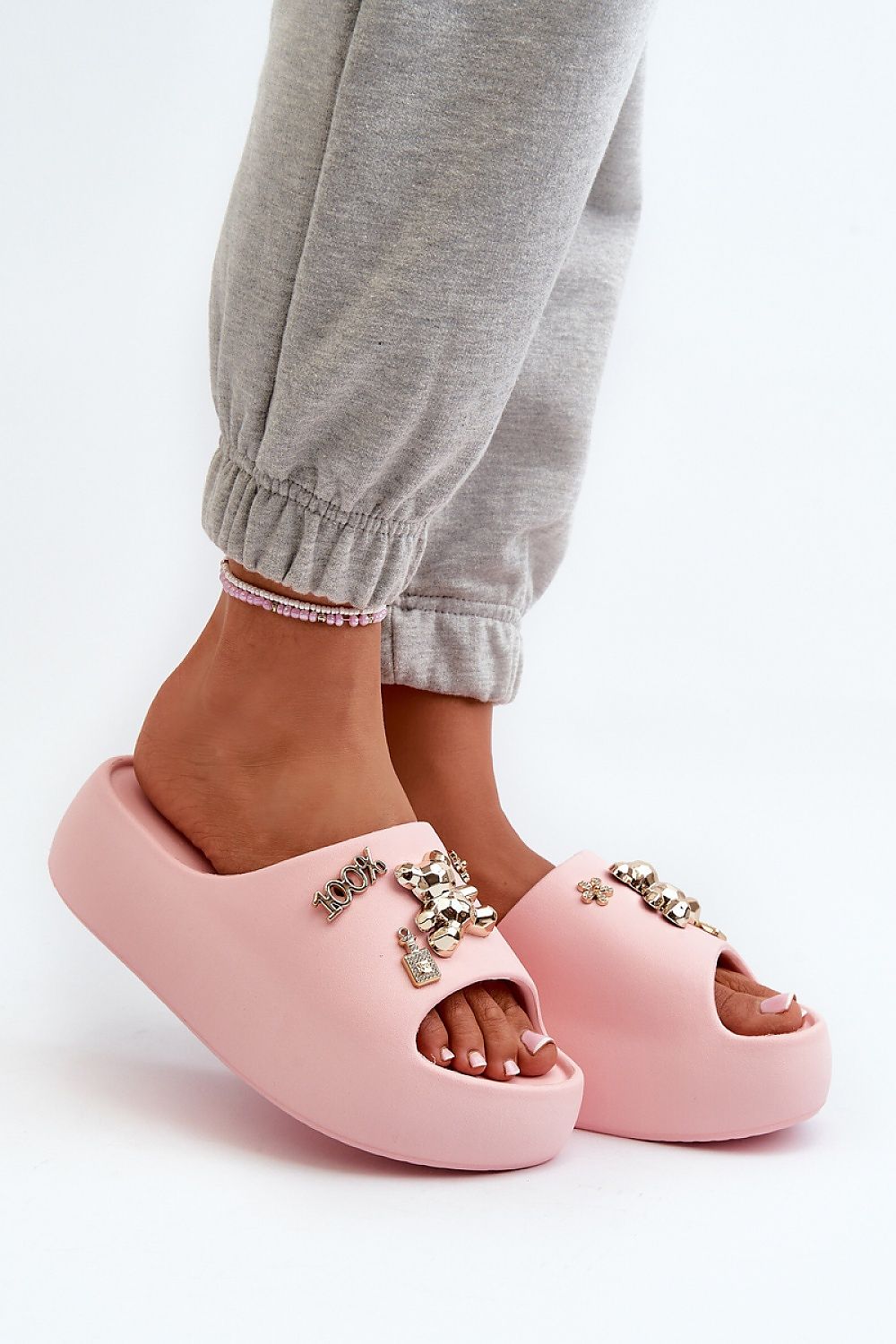  Şlapi model 198425 Step in style 