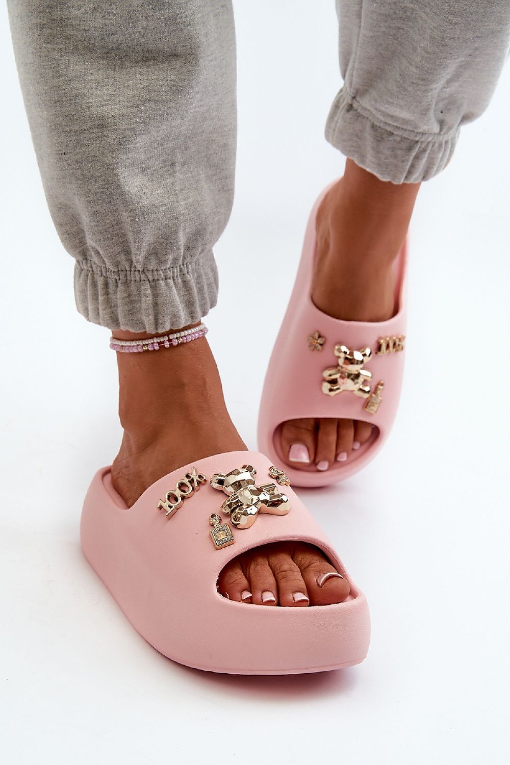  Şlapi model 198425 Step in style 