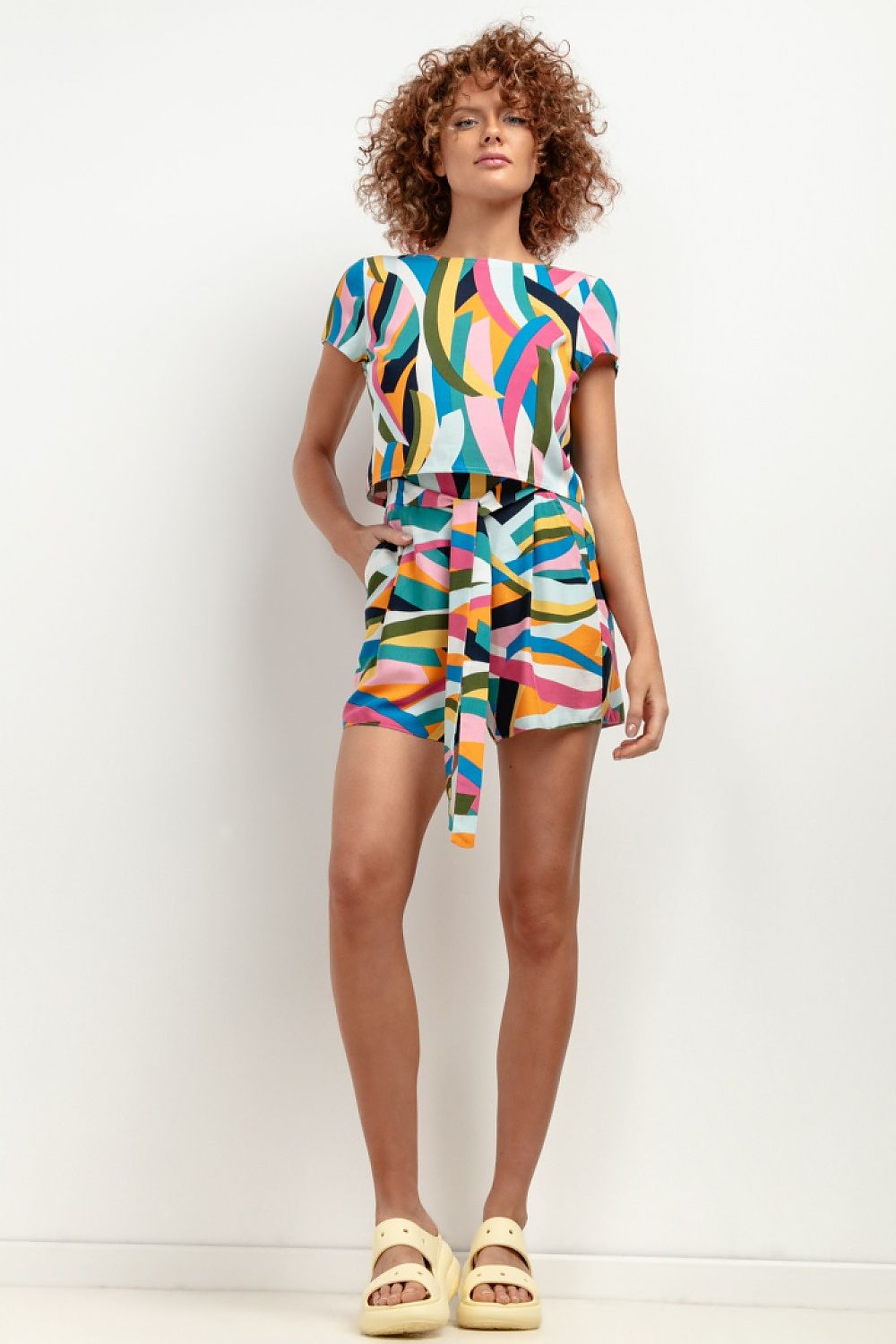  Pantaloni scurţi model 198557 Tessita 