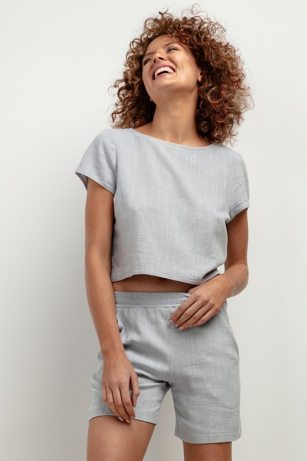  Pantaloni scurţi model 198561 Tessita 