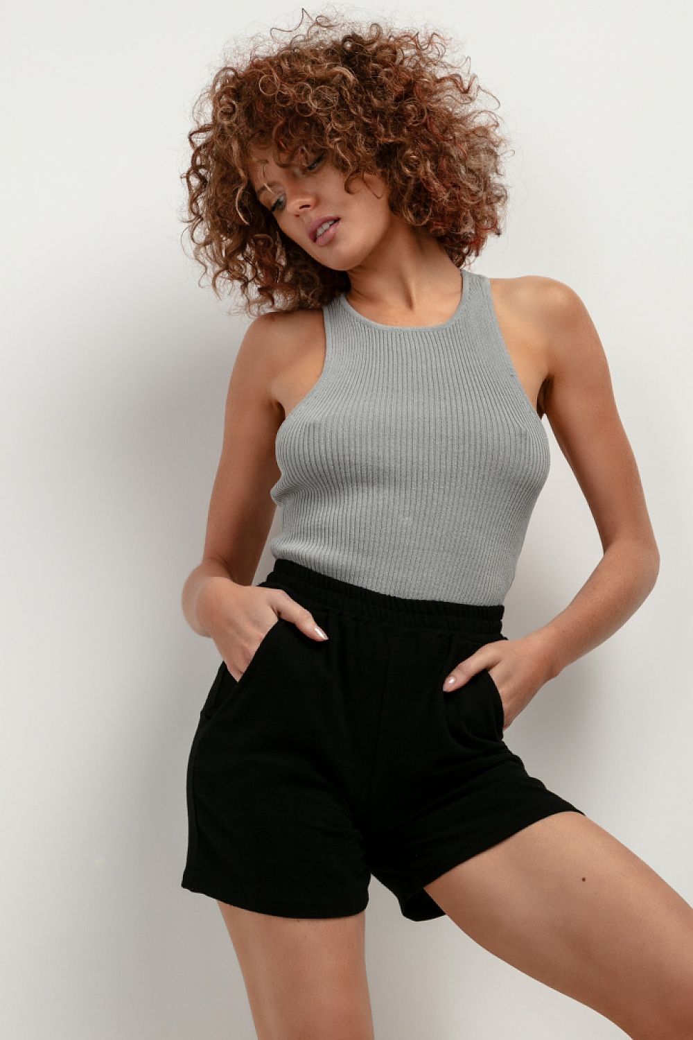  Pantaloni scurţi model 198562 Tessita 