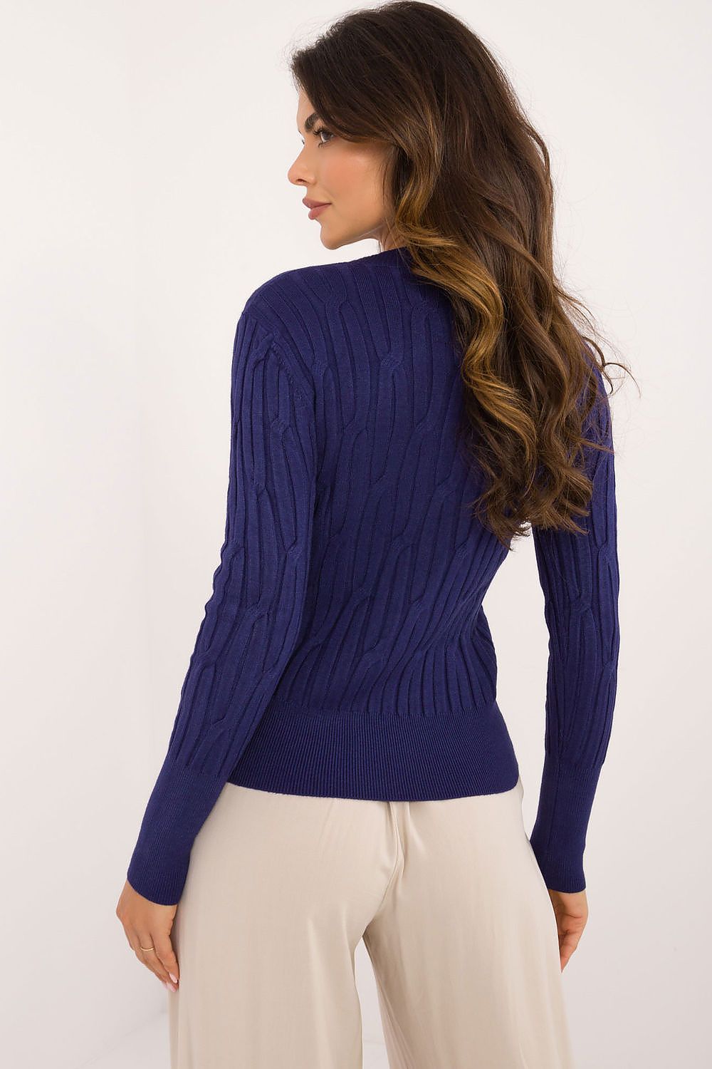  Pulover model 200190 AT 