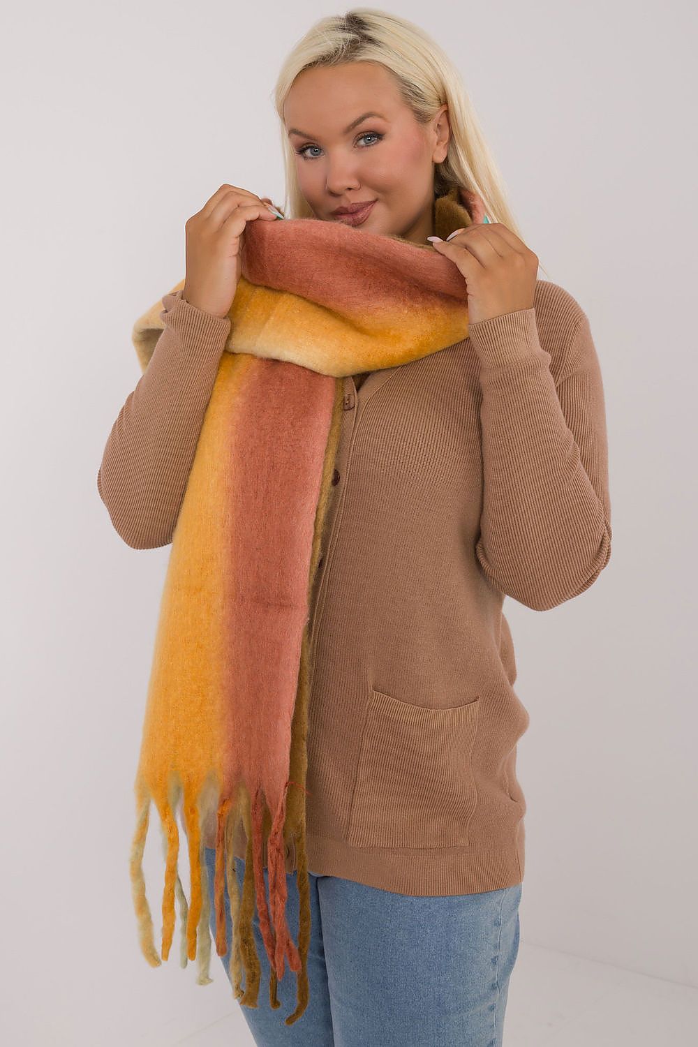 Şal model 200284 AT 