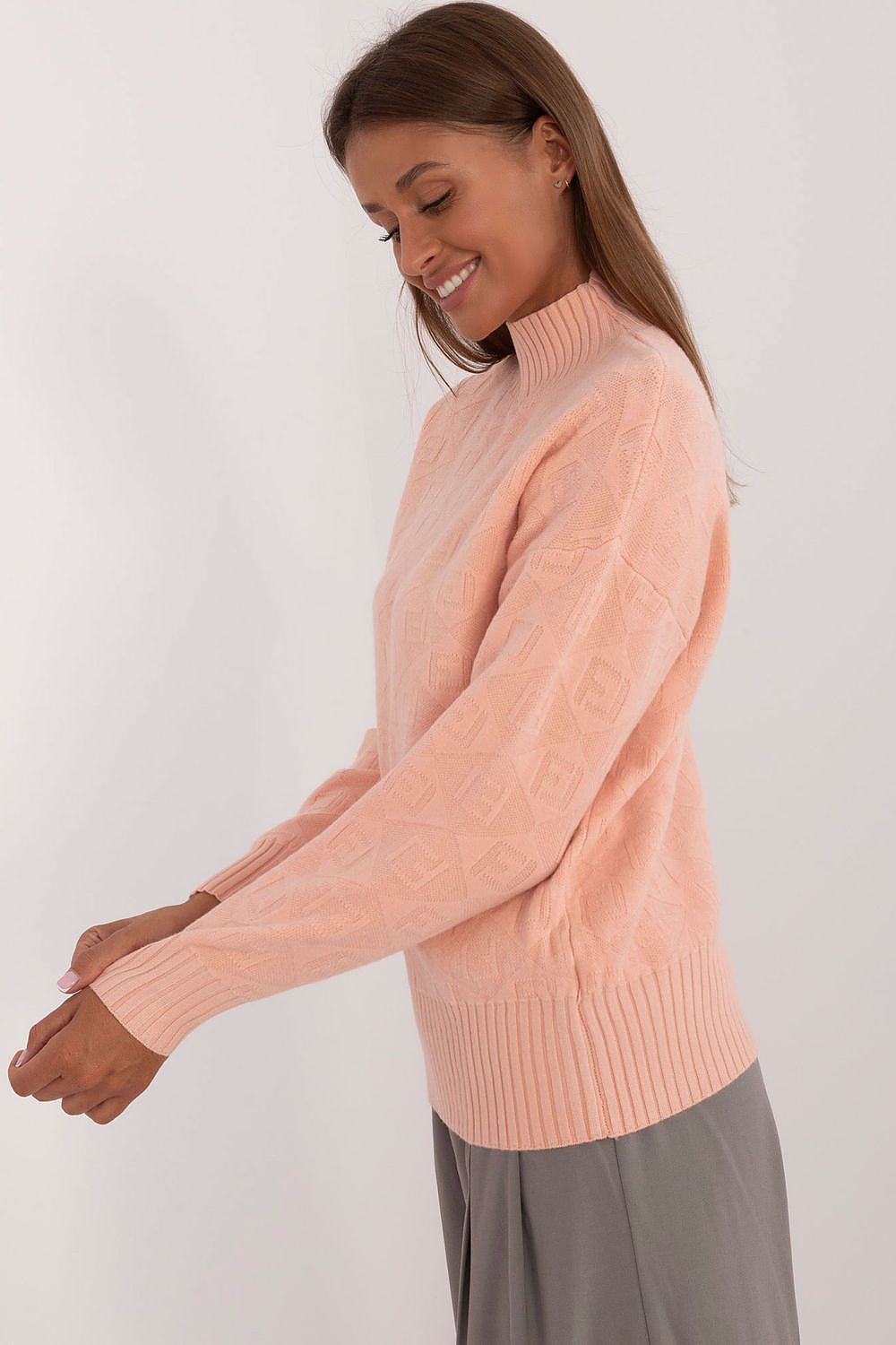 Pulover model 200327 AT 