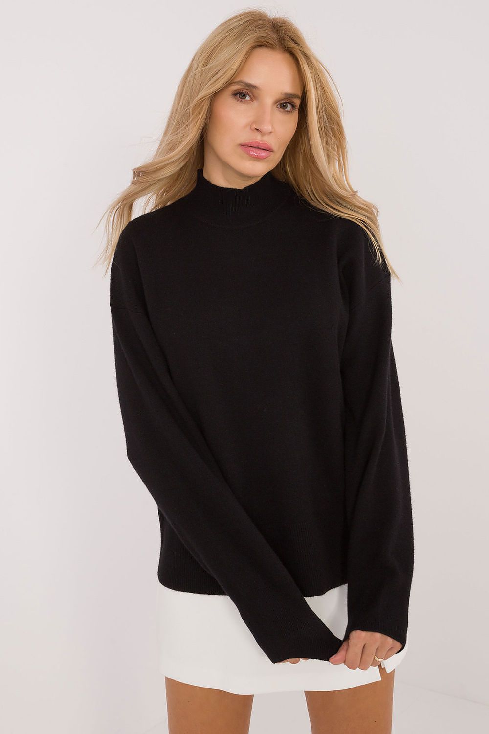  Pulover model 200428 Sublevel 