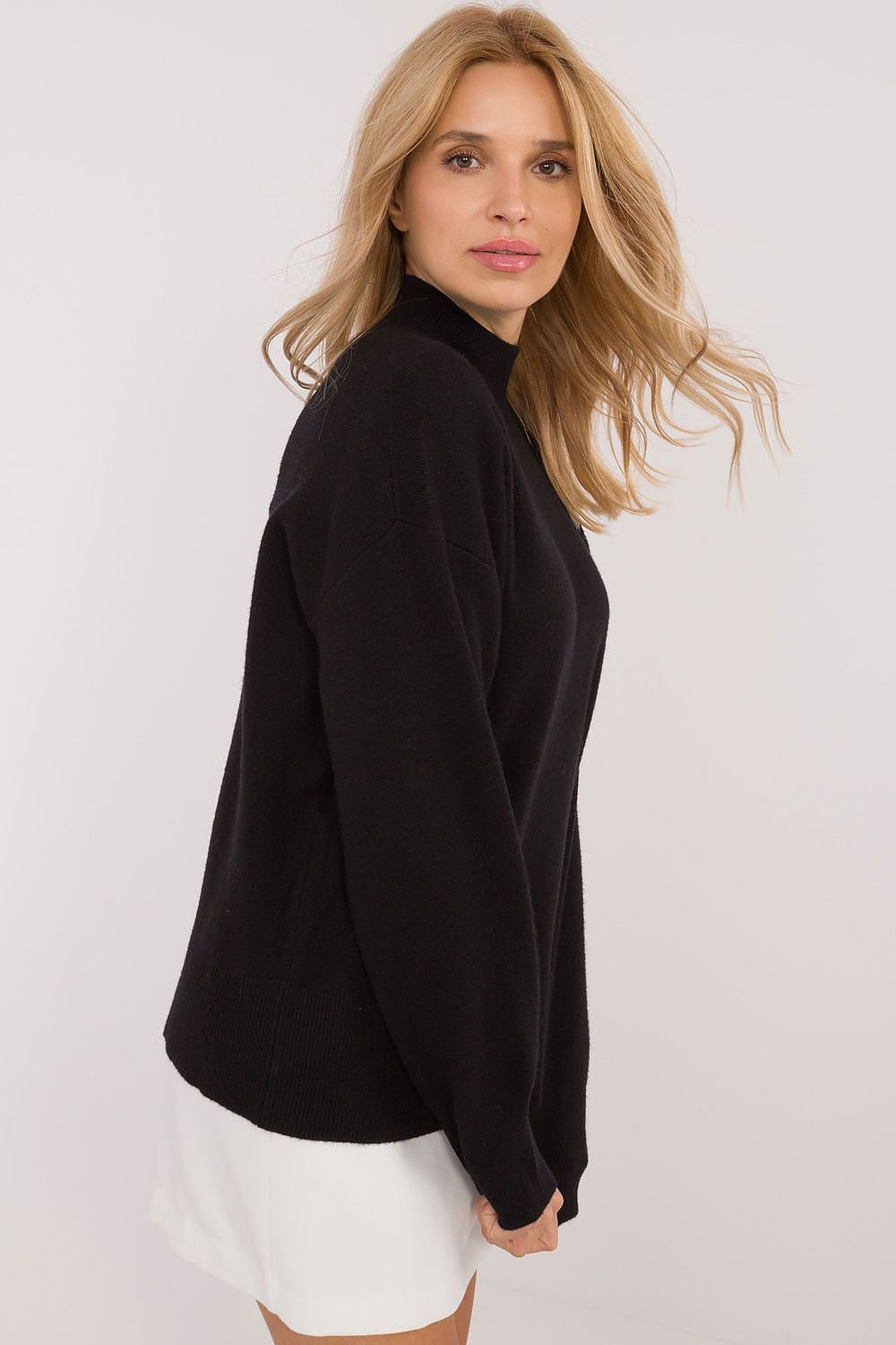  Pulover model 200428 Sublevel 