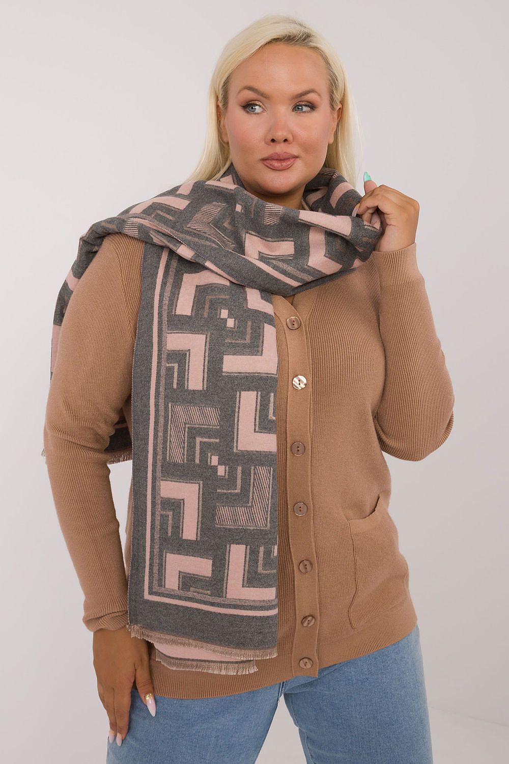  Şal model 200540 AT 