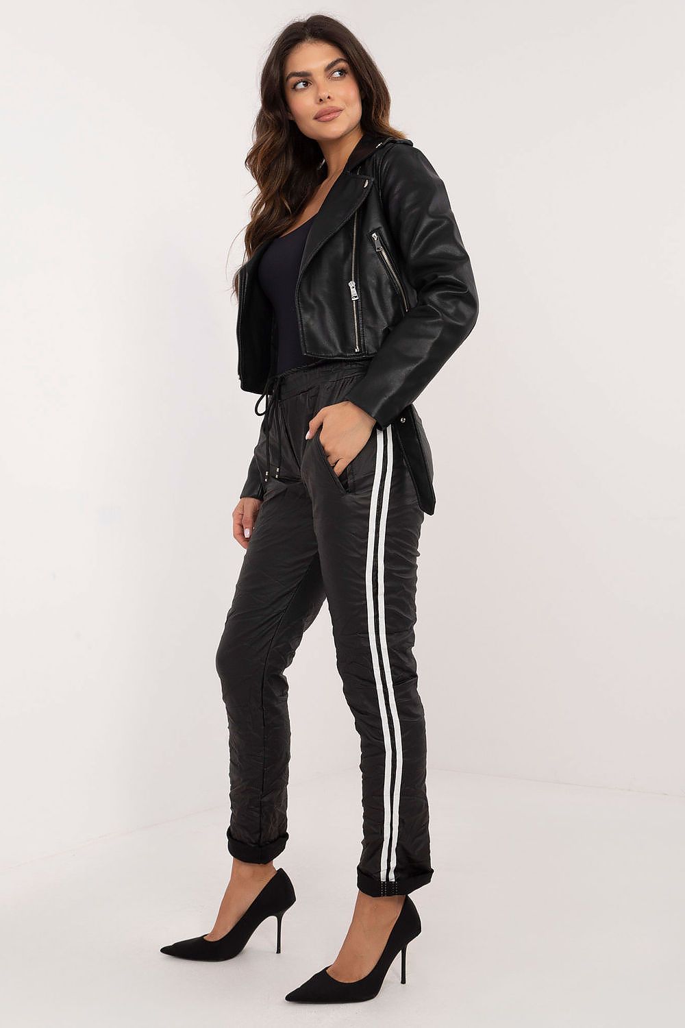  Pantaloni de damă model 201873 Italy Moda 