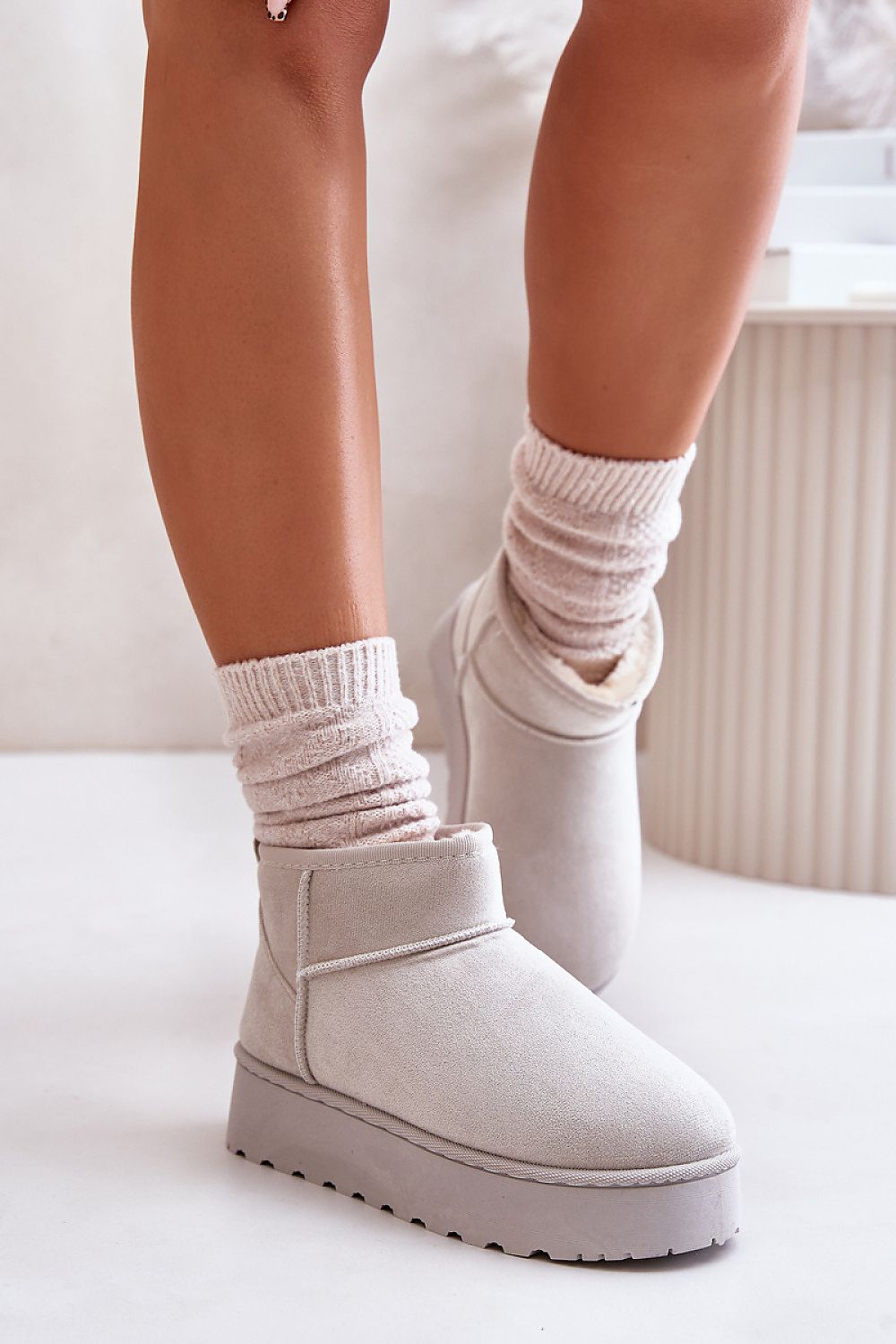  Moon boots model 202214 Step in style 